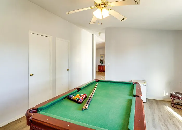 Hualapai Mountain Views & Deck! Getaway *