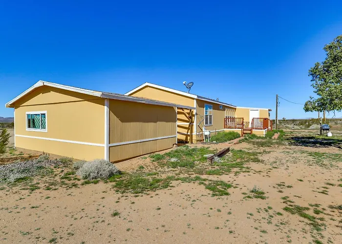 Holiday home Hualapai Mountain Views & Deck! Getaway Yucca